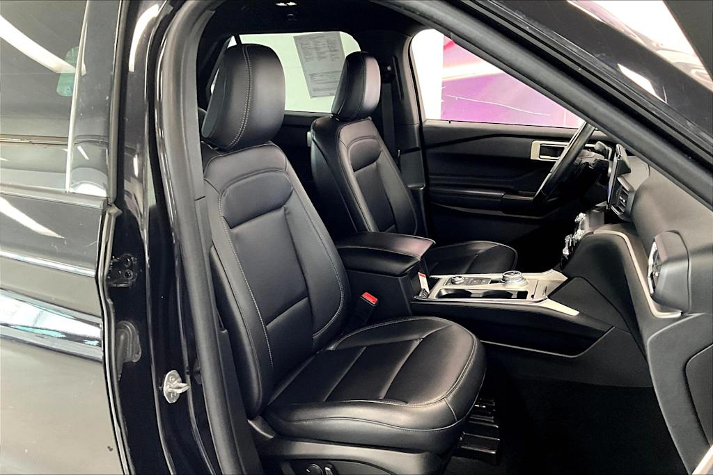 2020 Ford Explorer XLT 10