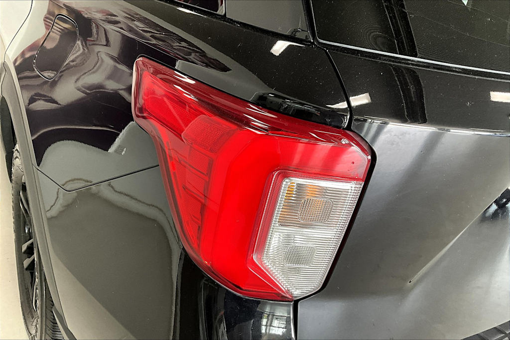 2020 Ford Explorer XLT 29