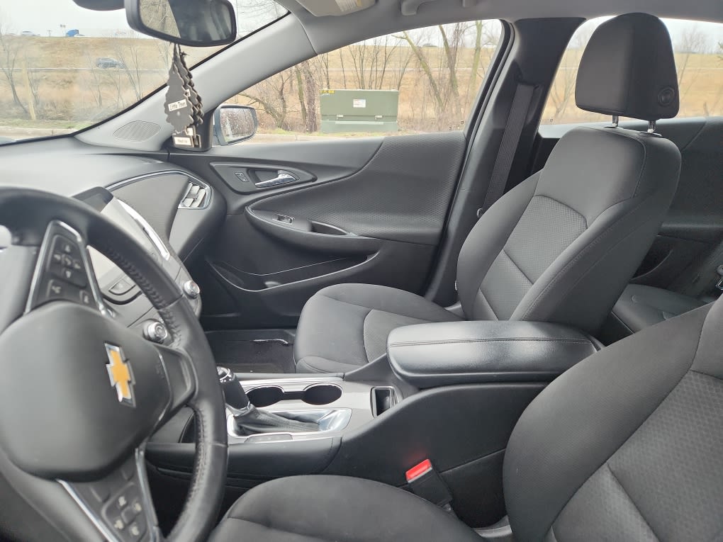 Thumbnail: 2016 Chevrolet Malibu - 5