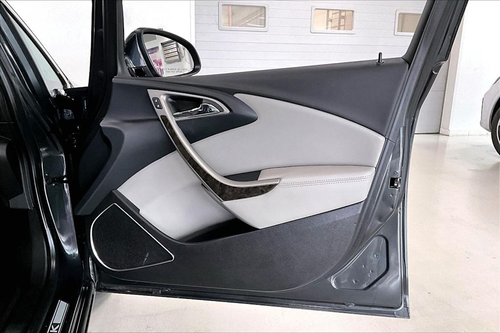 Thumbnail: 2015 Buick Verano - 25