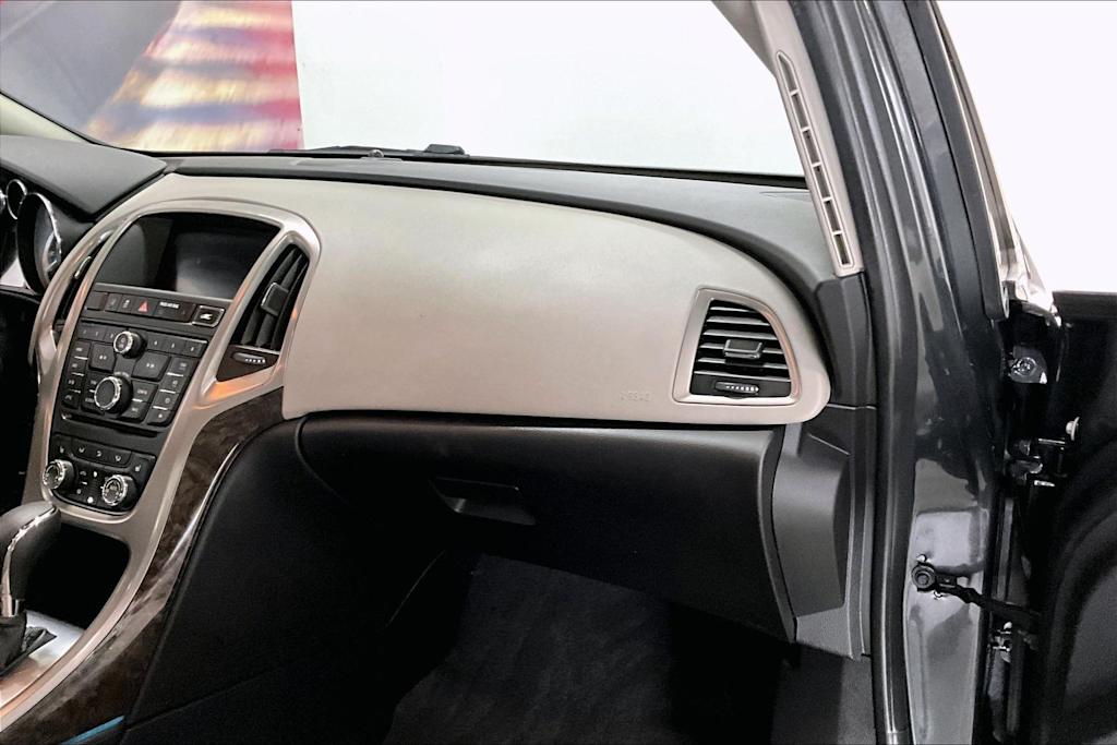 Thumbnail: 2015 Buick Verano - 20