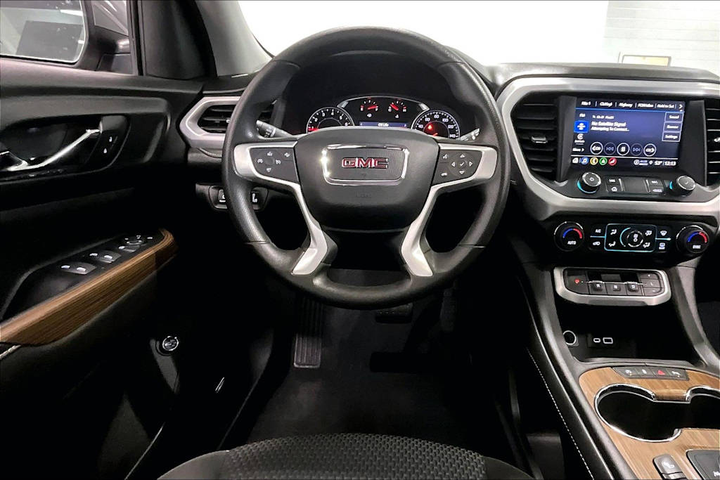 Thumbnail: 2023 GMC Acadia - 12