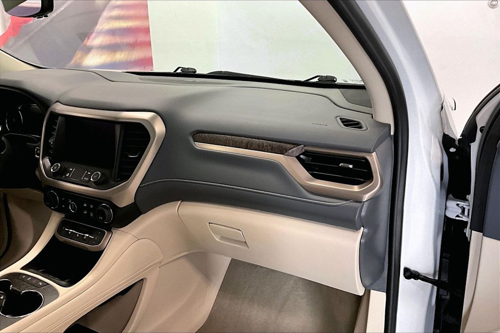 Thumbnail: 2023 GMC Acadia - 14