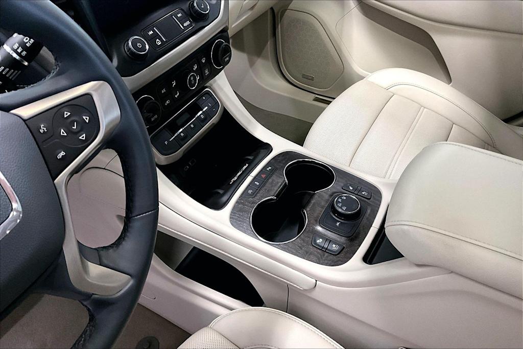 Thumbnail: 2023 GMC Acadia - 16