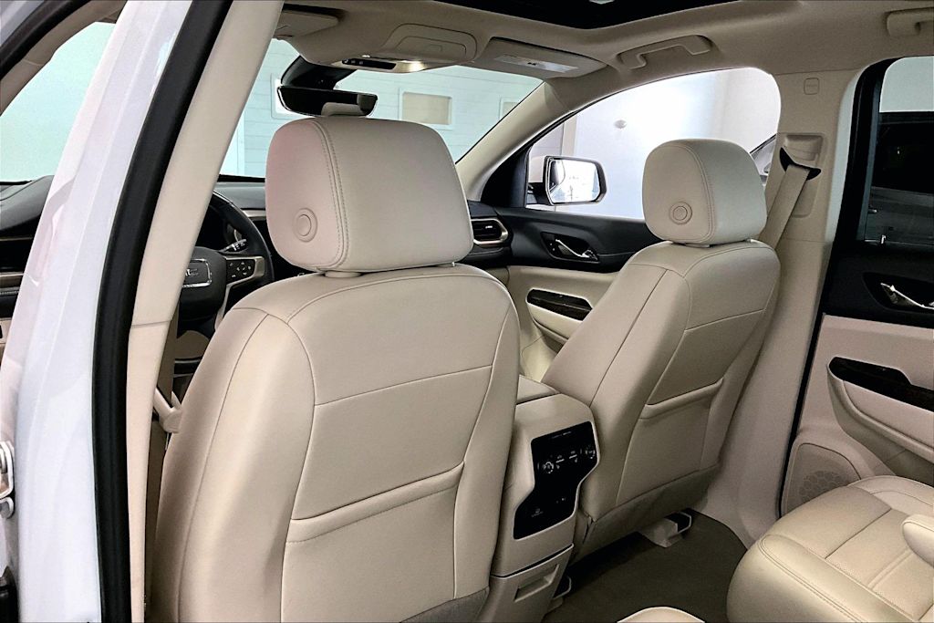 Thumbnail: 2023 GMC Acadia - 12