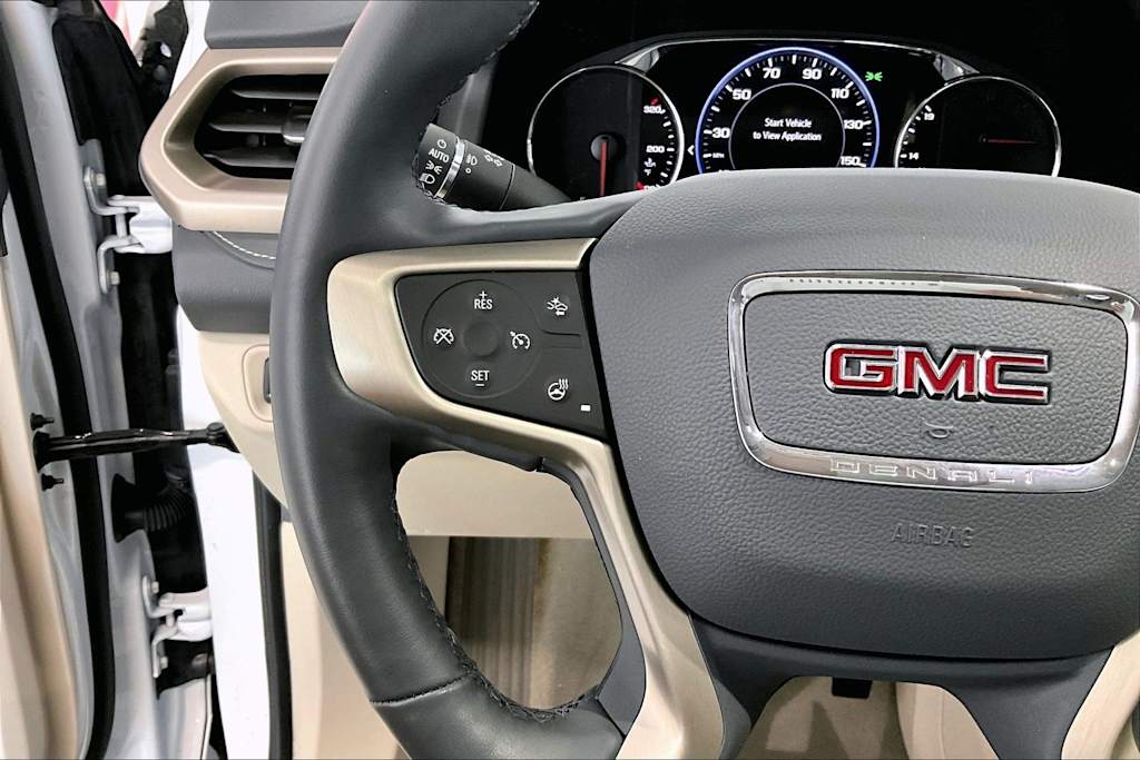 Thumbnail: 2023 GMC Acadia - 22
