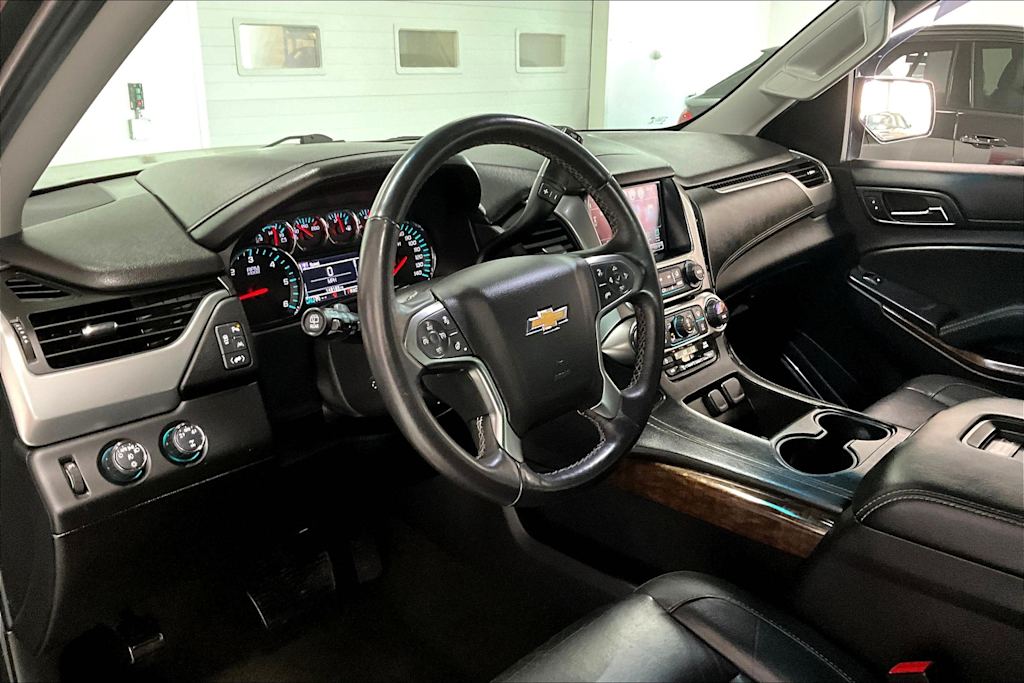 Thumbnail: 2016 Chevrolet Suburban - 2