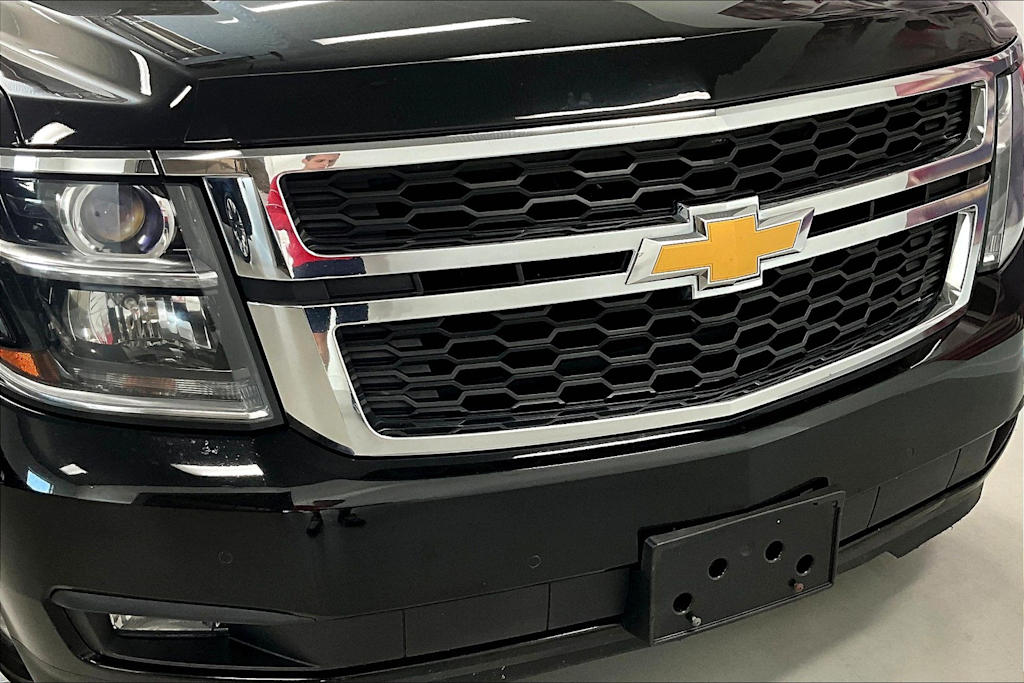 Thumbnail: 2016 Chevrolet Suburban - 31