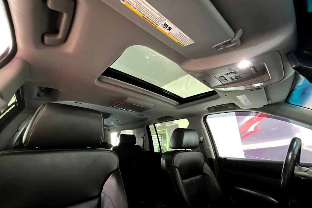 Thumbnail: 2016 Chevrolet Suburban - 28