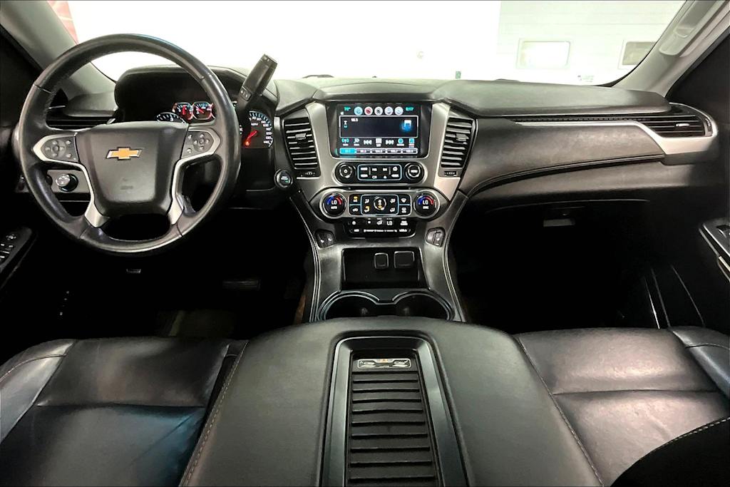Thumbnail: 2016 Chevrolet Suburban - 9