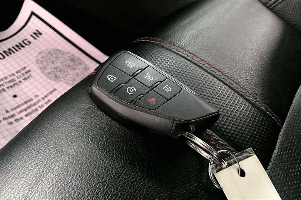 Thumbnail: 2023 Chevrolet Tahoe - 17