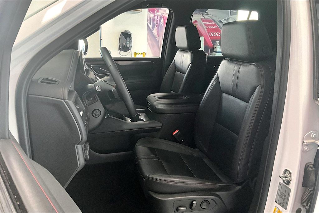 Thumbnail: 2023 Chevrolet Tahoe - 10