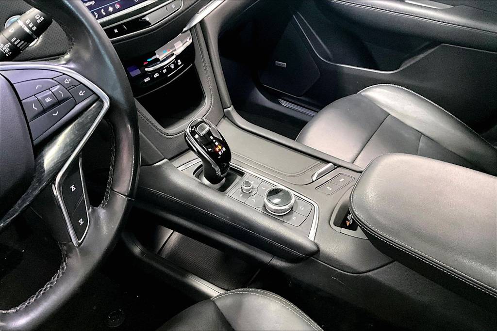 Thumbnail: 2020 Cadillac XT5 - 16