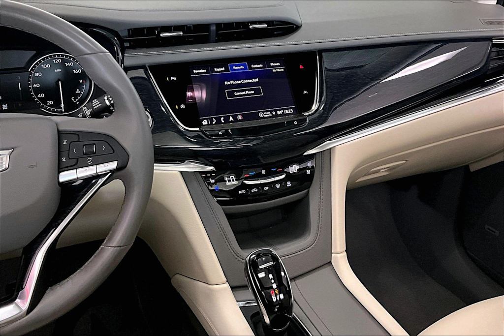 Thumbnail: 2024 Cadillac XT6 - 14
