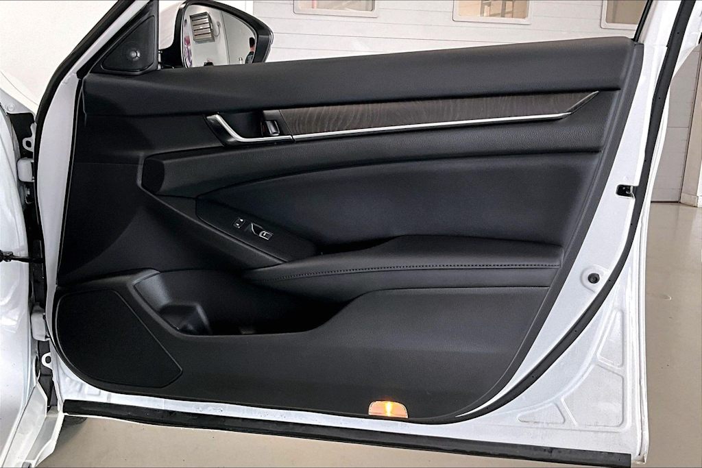 Thumbnail: 2022 Honda Accord - 26