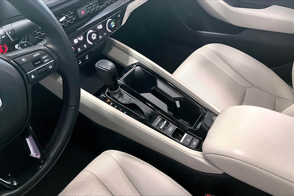 Thumbnail: 2023 Honda Accord - 16