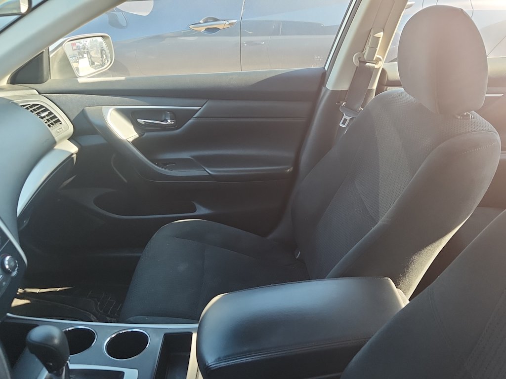 Thumbnail: 2015 Nissan Altima - 4