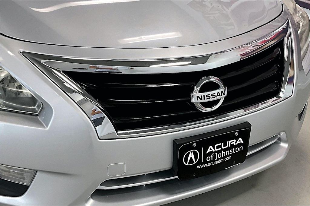 Thumbnail: 2015 Nissan Altima - 31