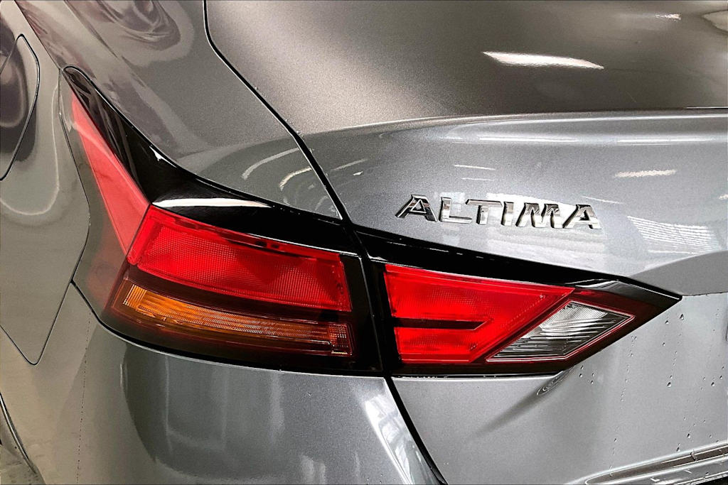 Thumbnail: 2022 Nissan Altima - 30