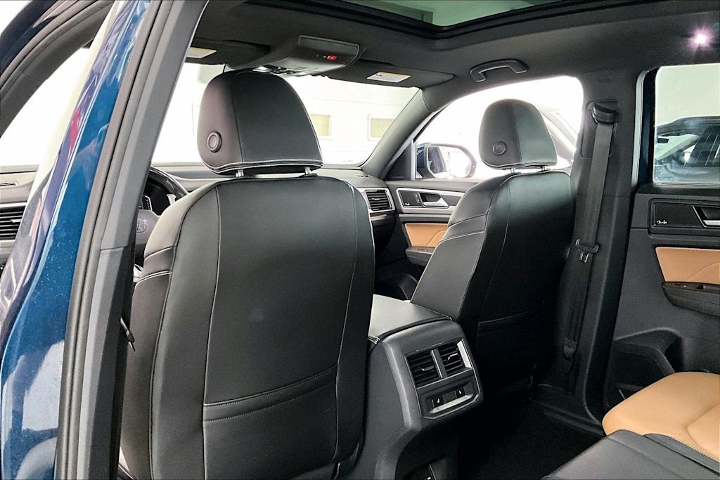 Thumbnail: 2023 Volkswagen Atlas - 20