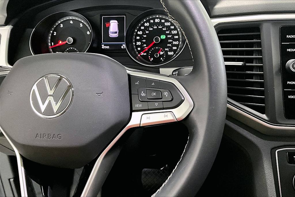 Thumbnail: 2021 Volkswagen Atlas - 24