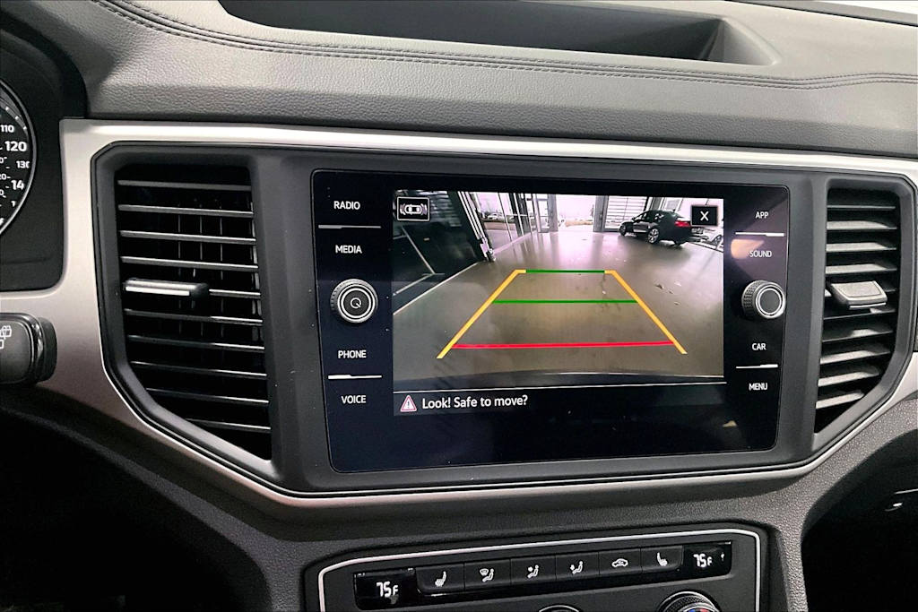 Thumbnail: 2021 Volkswagen Atlas - 14
