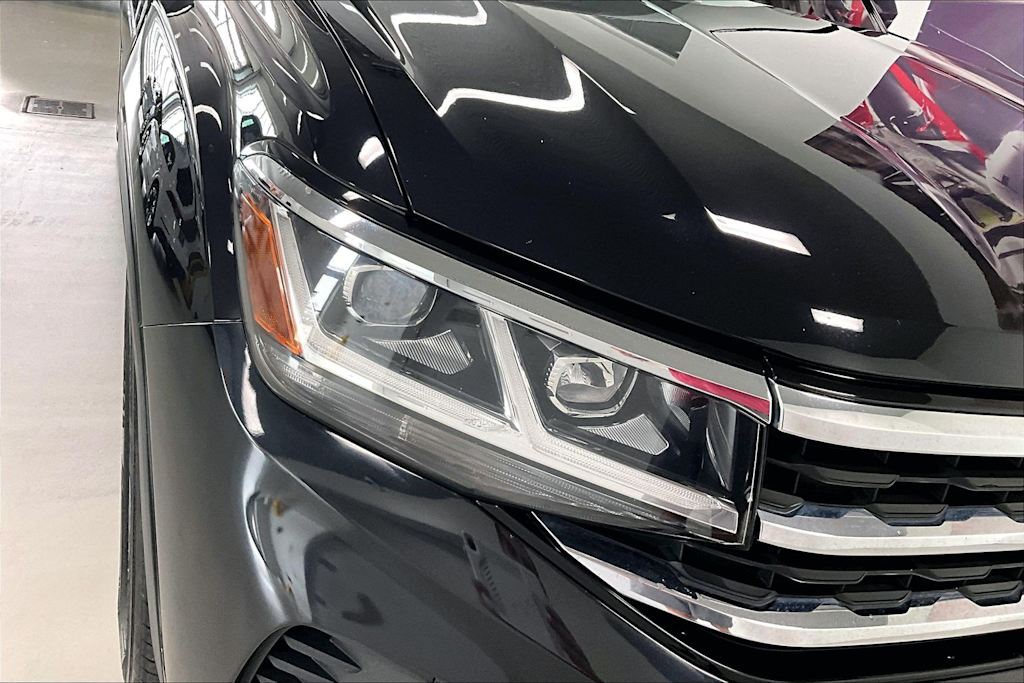 Thumbnail: 2023 Volkswagen Atlas - 6