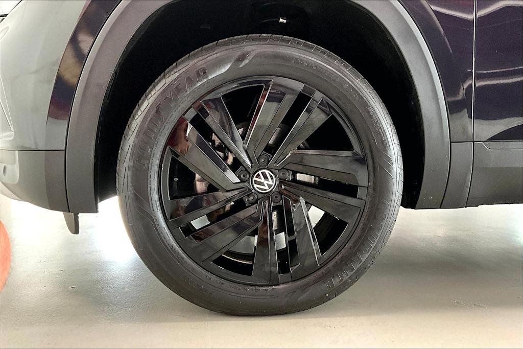 Thumbnail: 2023 Volkswagen Atlas - 7