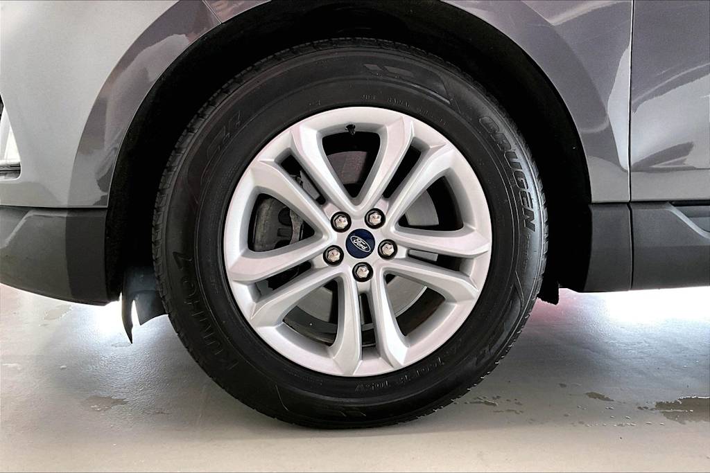 Thumbnail: 2020 Ford Edge - 8