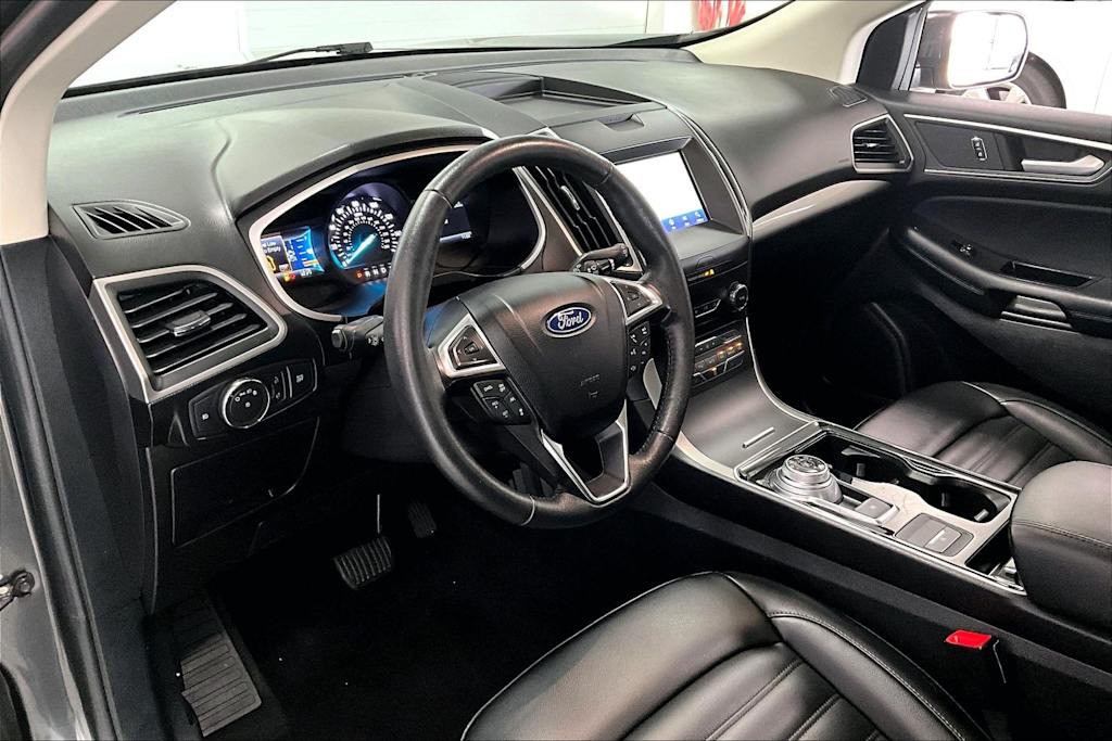Thumbnail: 2020 Ford Edge - 2