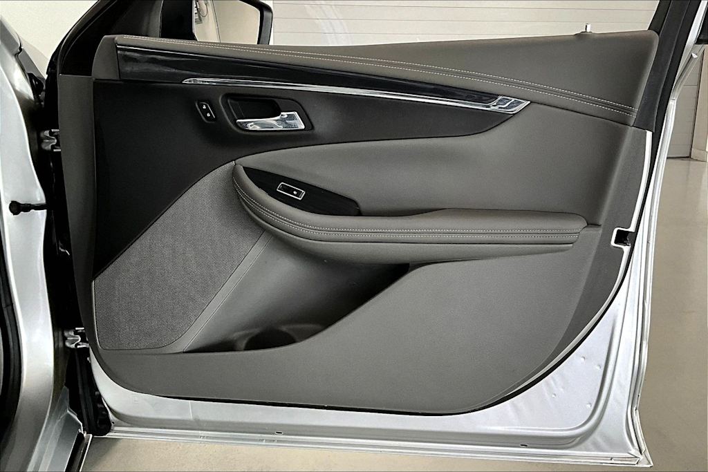 Thumbnail: 2019 Chevrolet Impala - 26