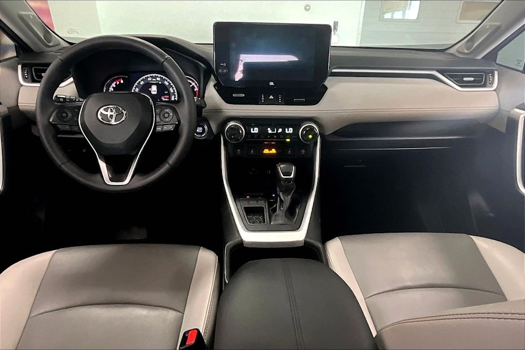 Thumbnail: 2023 Toyota RAV4 - 9