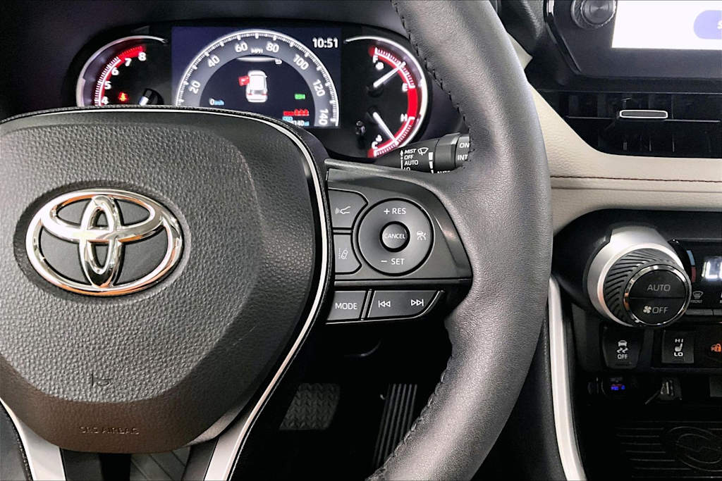 Thumbnail: 2023 Toyota RAV4 - 23