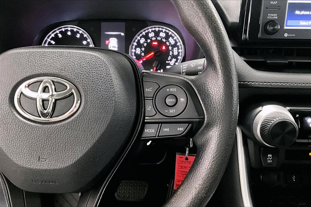 Thumbnail: 2021 Toyota RAV4 - 24