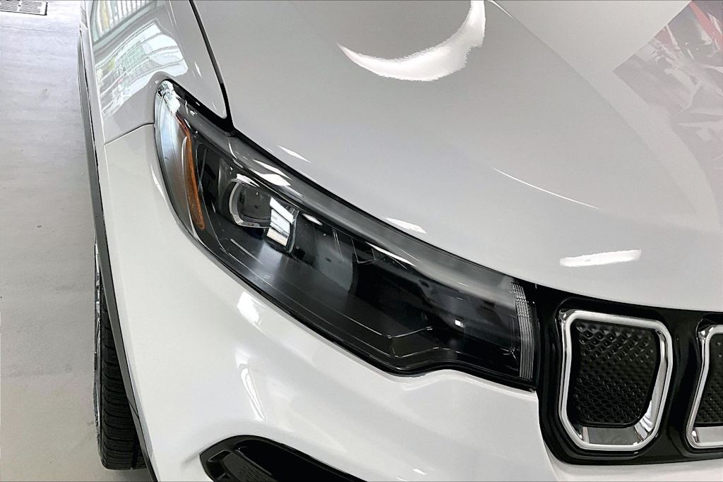 Thumbnail: 2022 Jeep Compass - 27