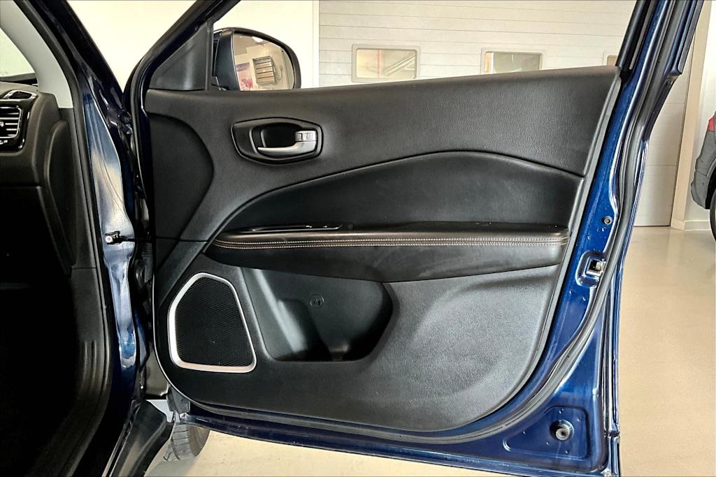 Thumbnail: 2019 Jeep Compass - 27
