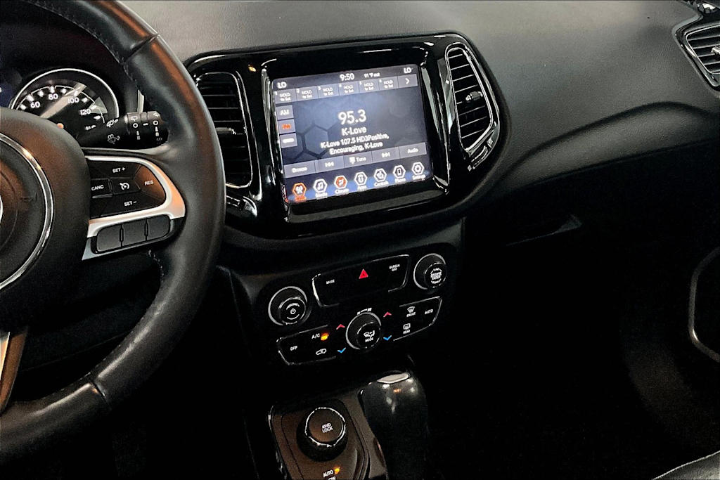 Thumbnail: 2019 Jeep Compass - 15