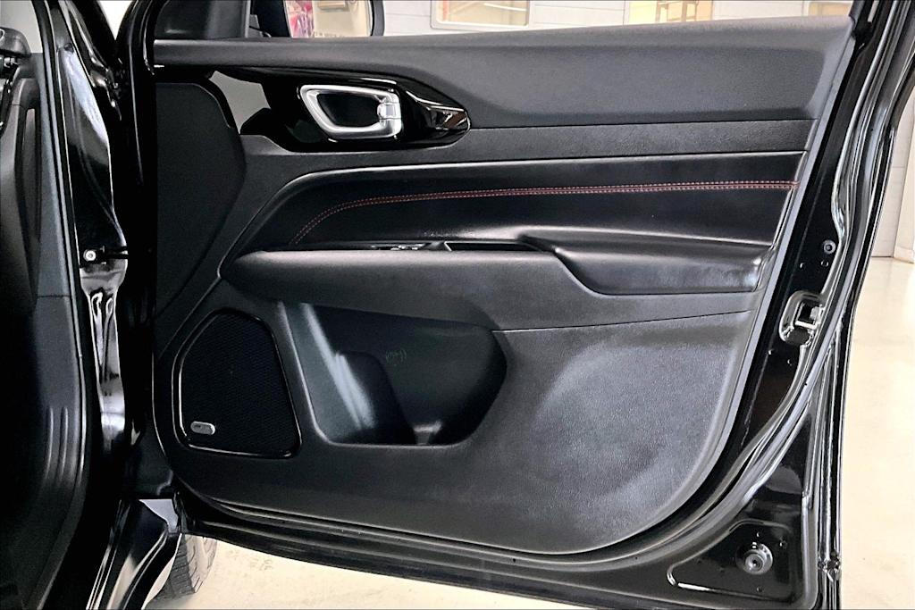 Thumbnail: 2022 Jeep Compass - 23
