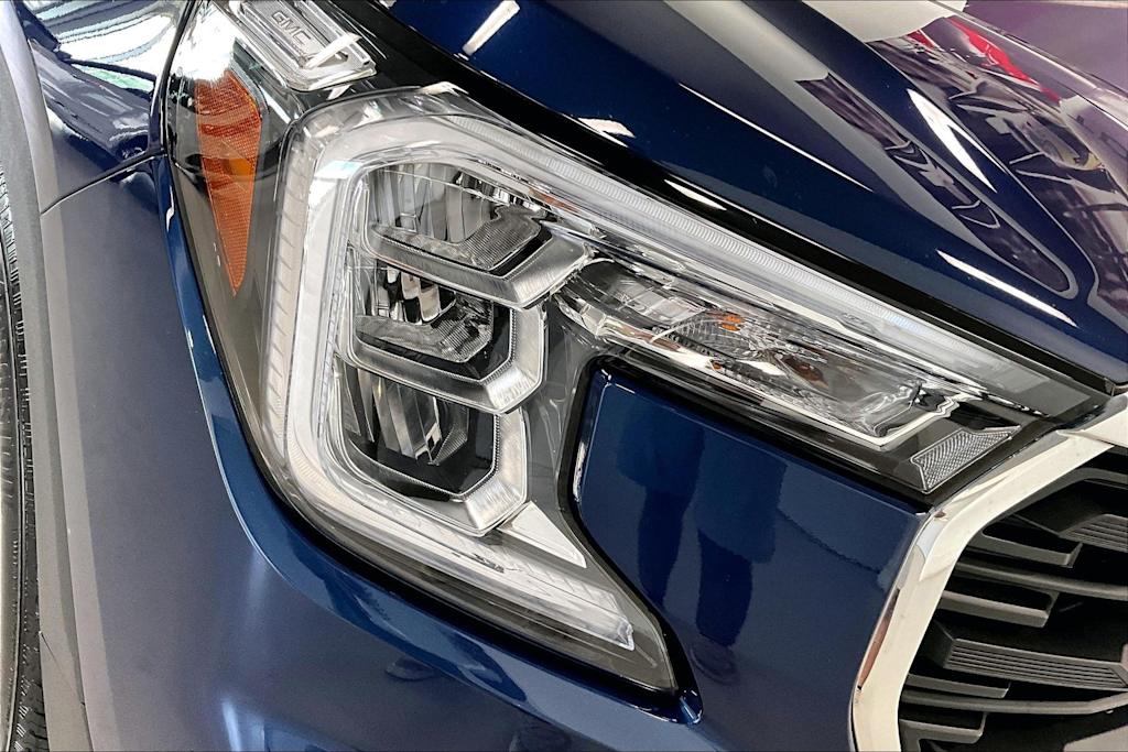 Thumbnail: 2022 GMC Terrain - 31