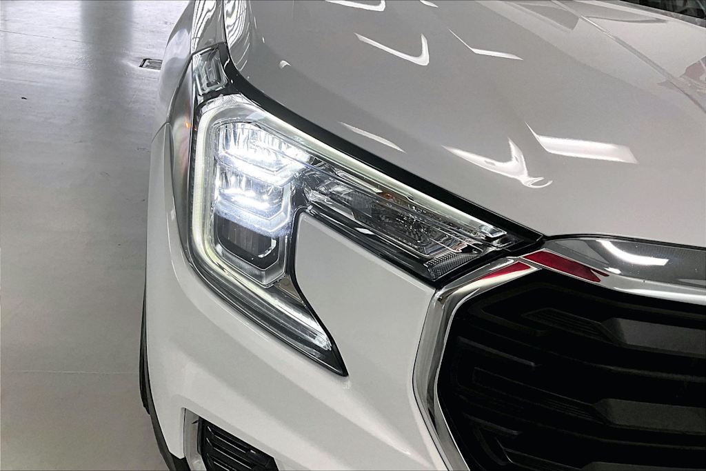 Thumbnail: 2022 GMC Terrain - 31