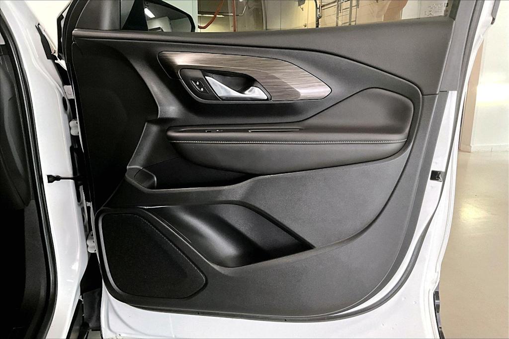 Thumbnail: 2022 GMC Terrain - 28