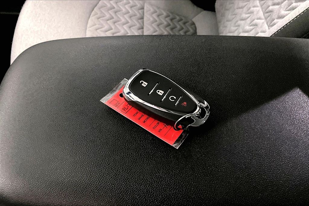 Thumbnail: 2023 Chevrolet Equinox - 20