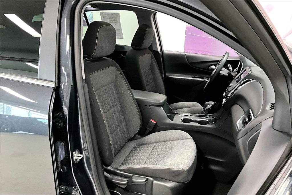 Thumbnail: 2023 Chevrolet Equinox - 9