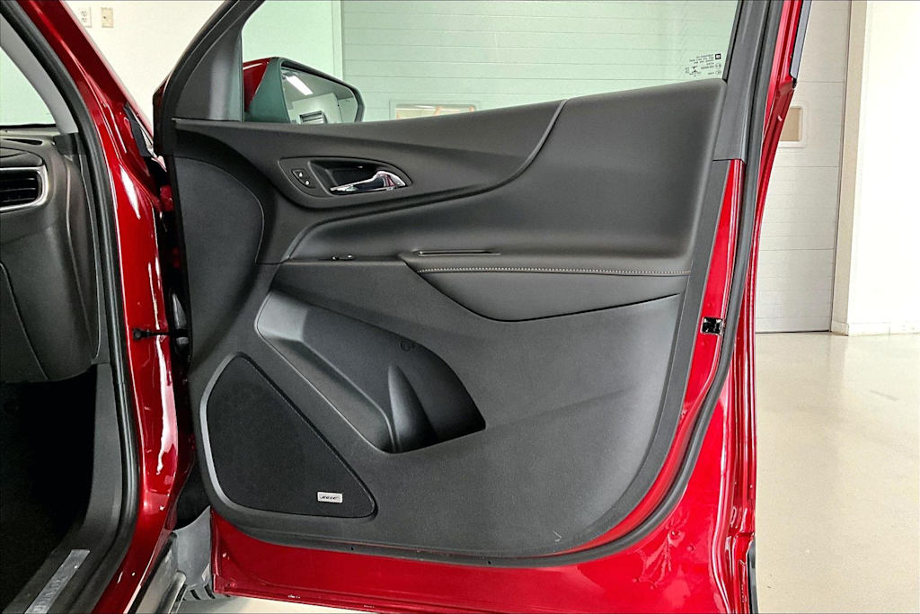 Thumbnail: 2022 Chevrolet Equinox - 27
