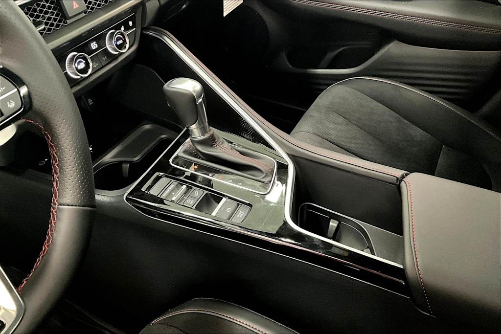 Thumbnail: 2025 Acura ADX - 14