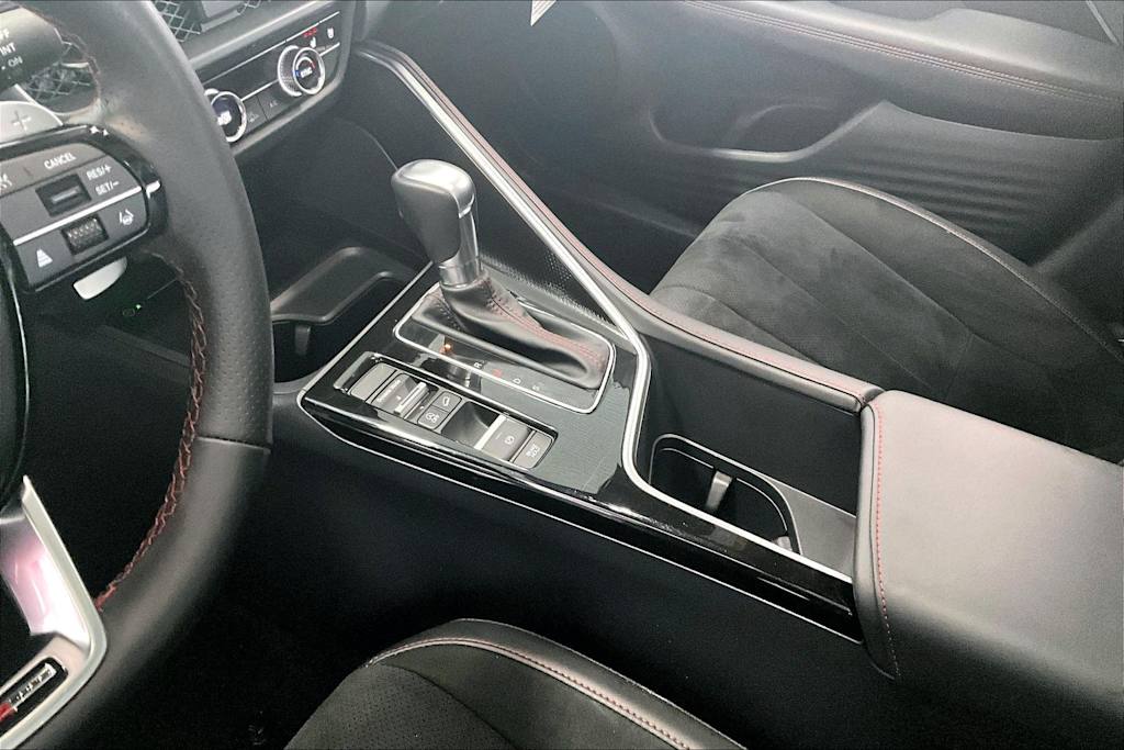 Thumbnail: 2025 Acura ADX - 16