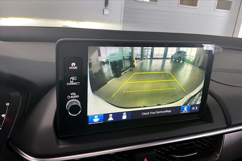 Thumbnail: 2025 Acura ADX - 15