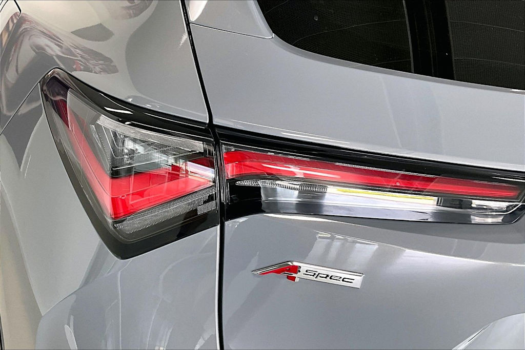Thumbnail: 2025 Acura ADX - 30