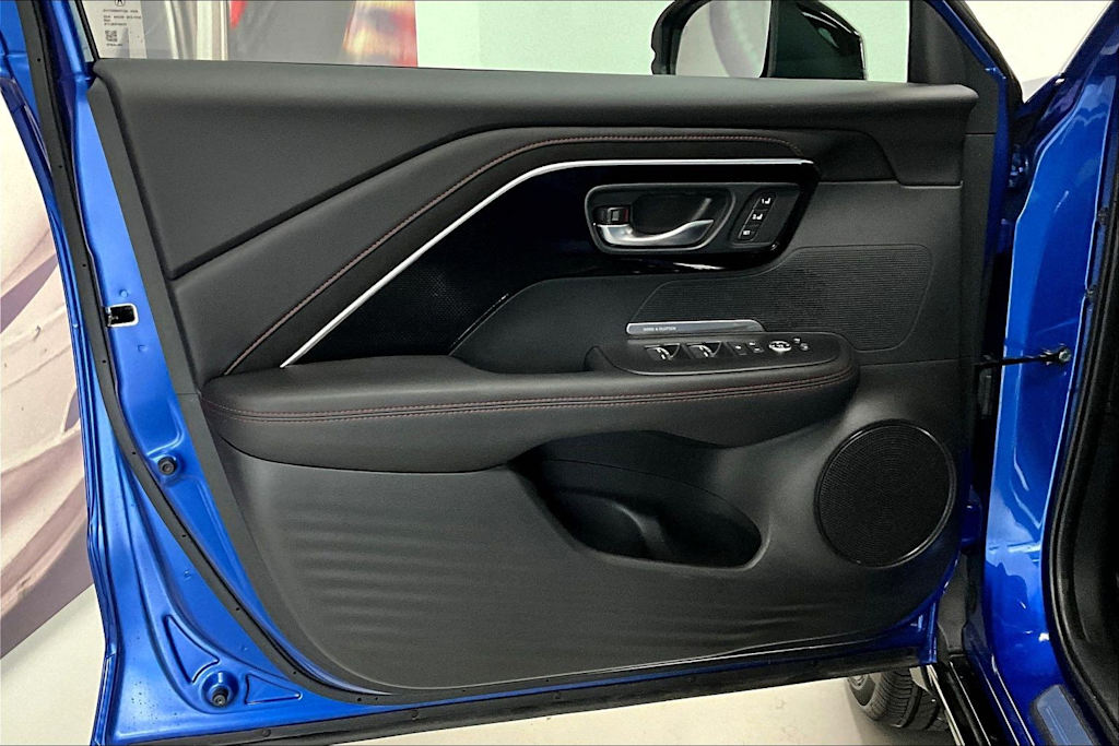 Thumbnail: 2025 Acura ADX - 25