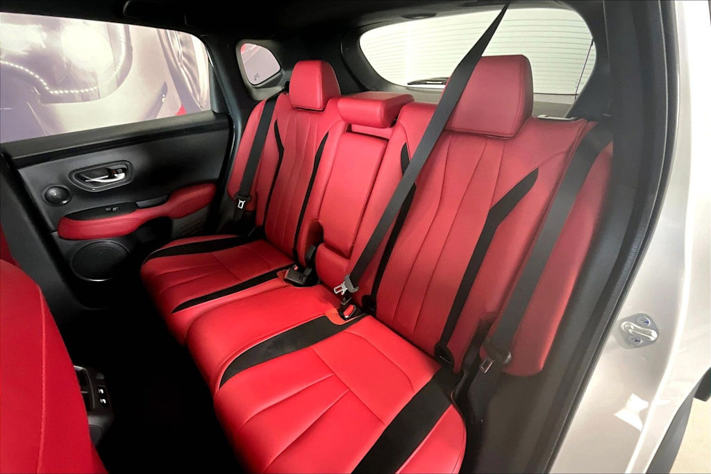 Thumbnail: 2025 Acura ADX - 26